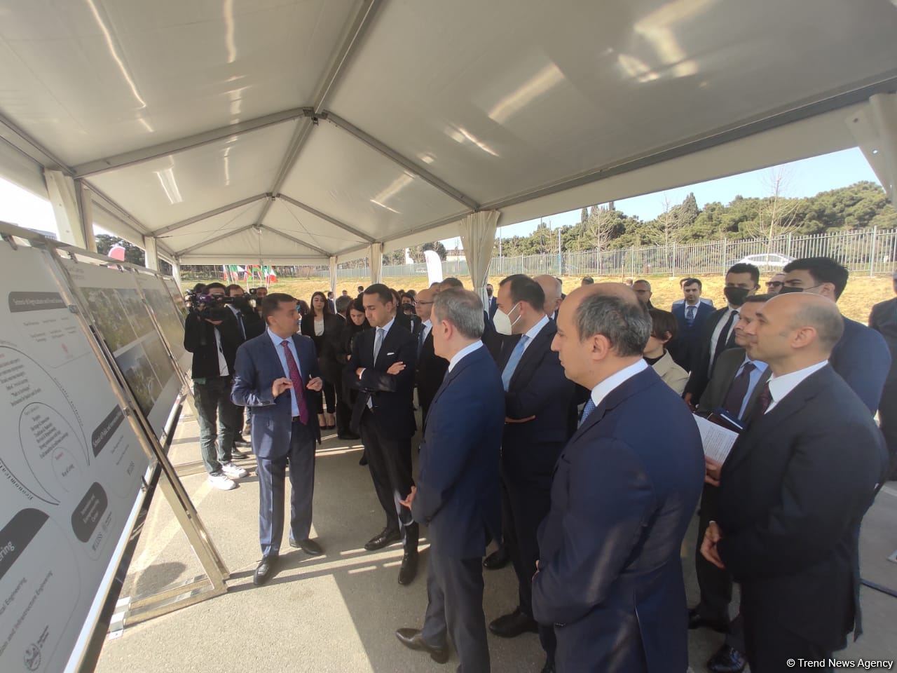 İtaliya-Azərbaycan Universitetinin təməli qoyulub (FOTO)