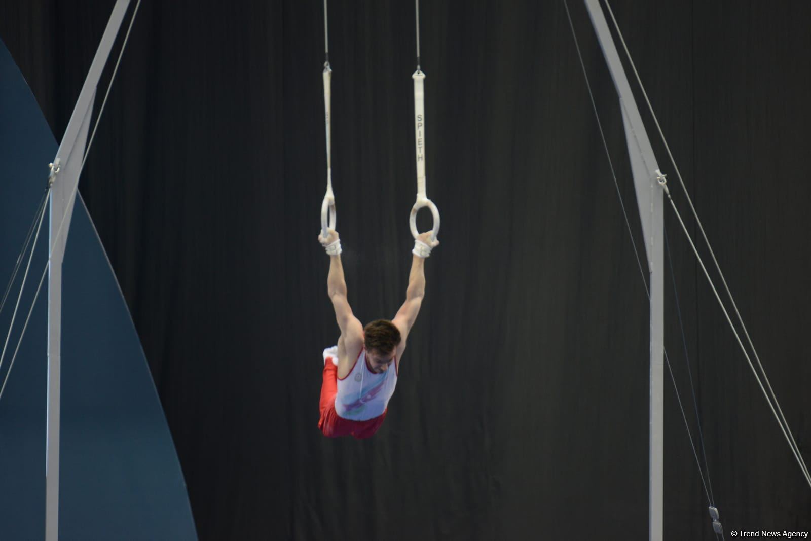 Azərbaycan gimnastı Dünya Kubokunda bürünc medal qazanıb (FOTO)
