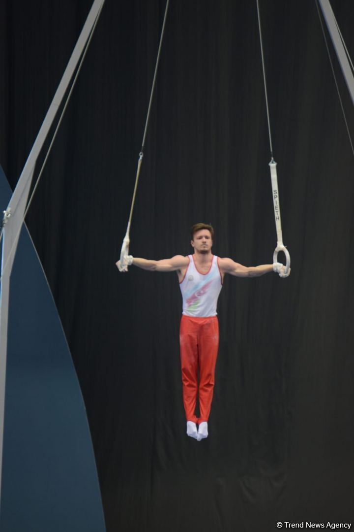 Azərbaycan gimnastı Dünya Kubokunda bürünc medal qazanıb (FOTO)