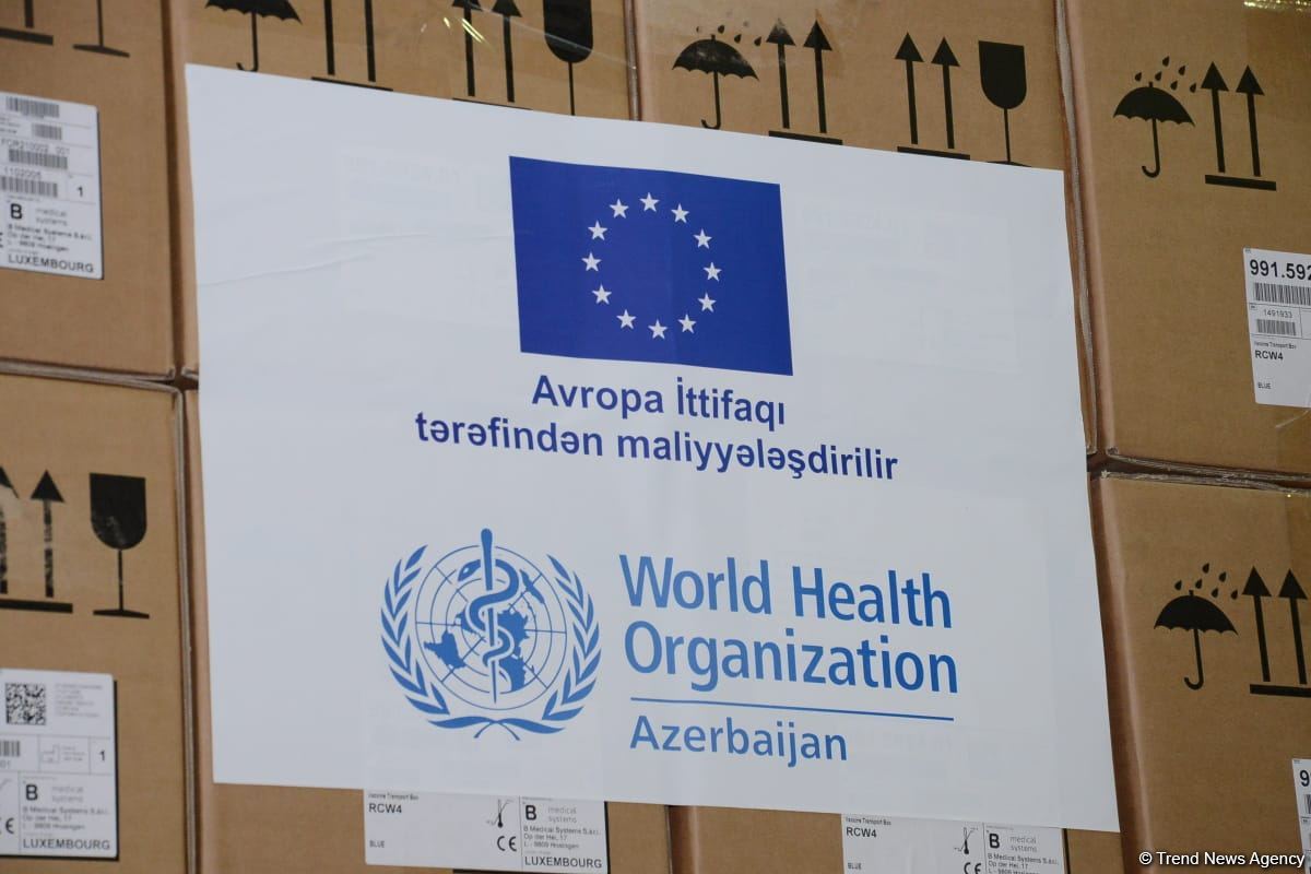 Aİ və ÜST Azərbaycan səhiyyə qurumlarına 600-dən artıq avadanlıq verib (FOTO)