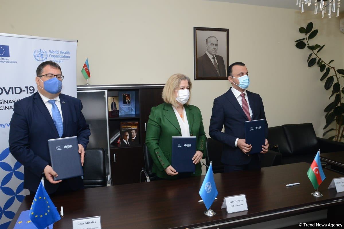 Aİ və ÜST Azərbaycan səhiyyə qurumlarına 600-dən artıq avadanlıq verib (FOTO)