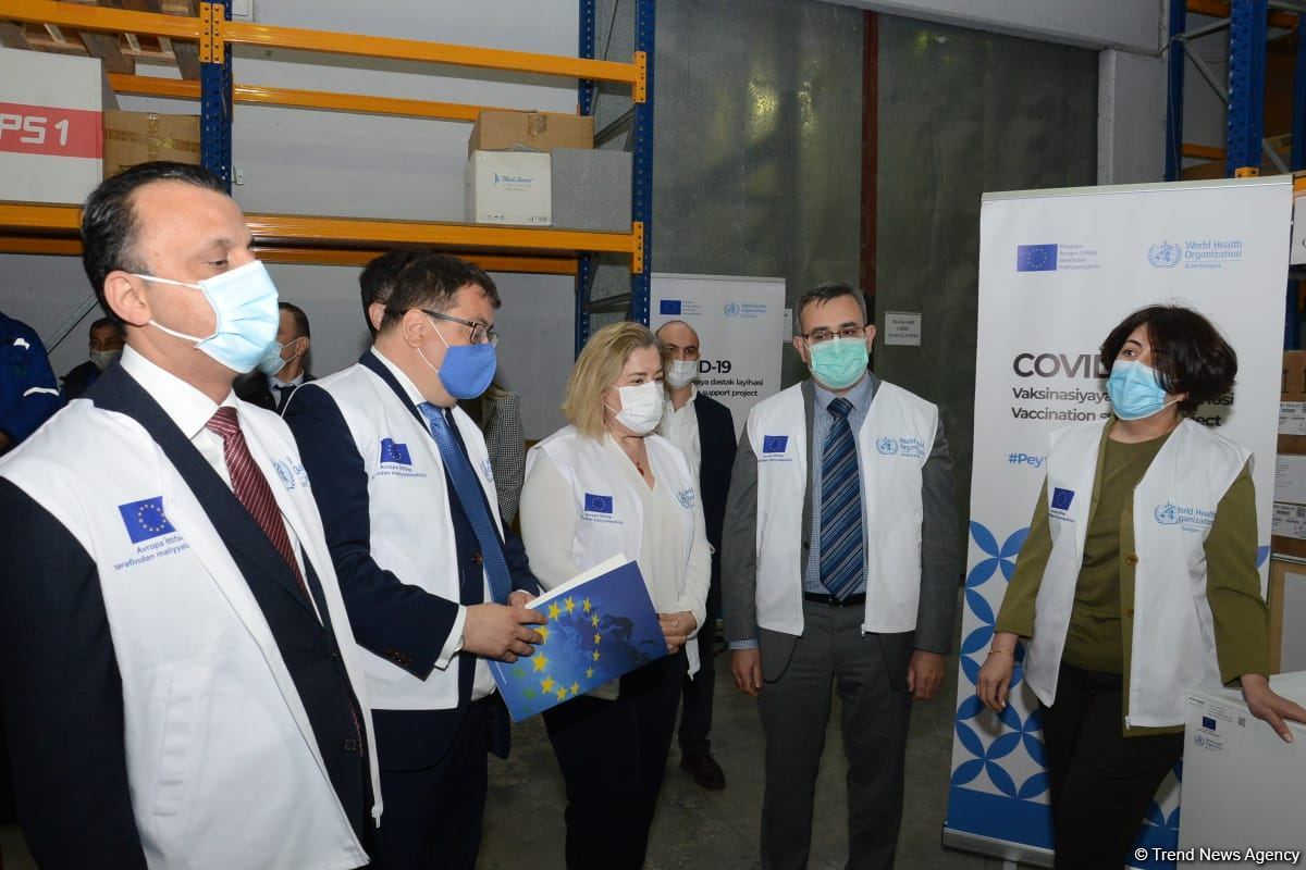 Aİ və ÜST Azərbaycan səhiyyə qurumlarına 600-dən artıq avadanlıq verib (FOTO)