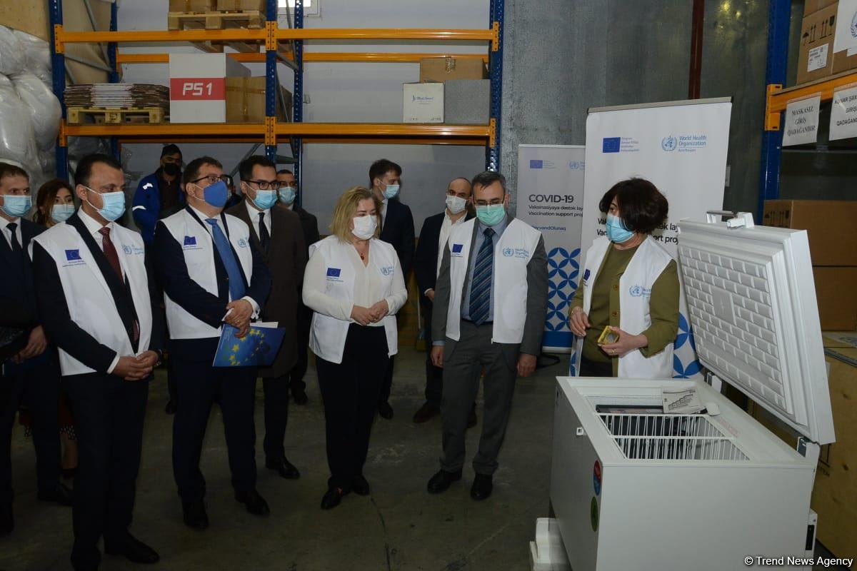 Aİ və ÜST Azərbaycan səhiyyə qurumlarına 600-dən artıq avadanlıq verib (FOTO)