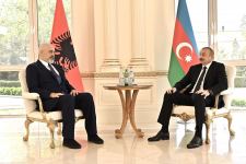 Prezident İlham Əliyevin Albaniyanın Baş naziri ilə təkbətək görüşü olub (FOTO) (YENİLƏNİB-2)