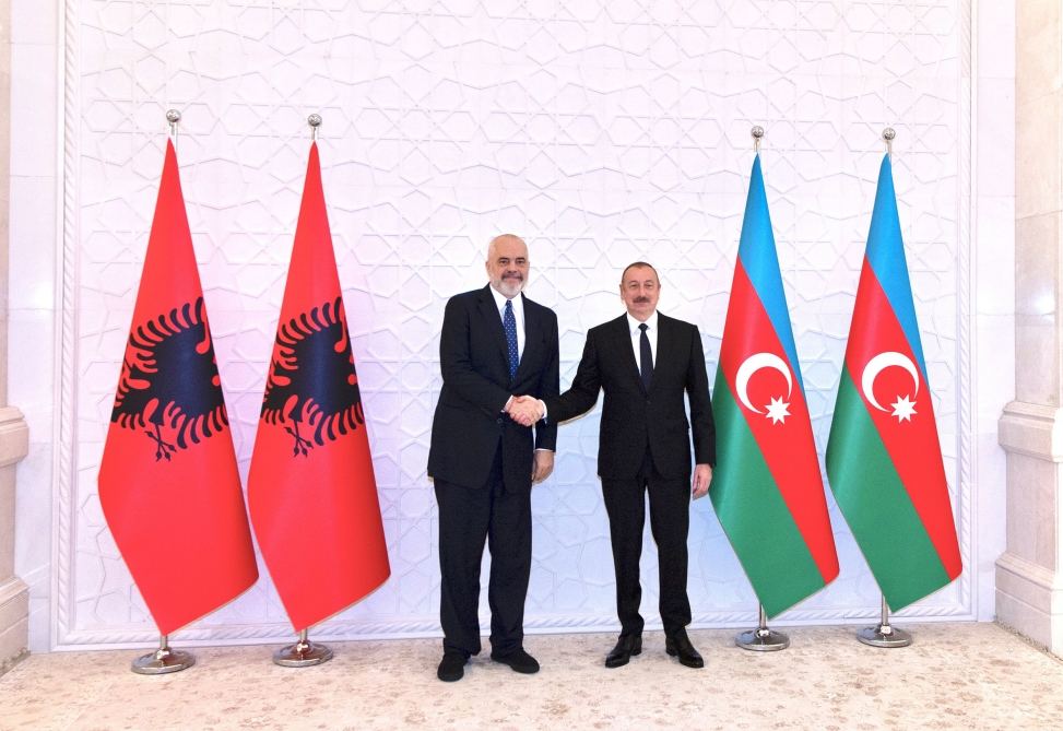 Prezident İlham Əliyevin Albaniyanın Baş naziri ilə təkbətək görüşü olub (FOTO) (YENİLƏNİB-2)