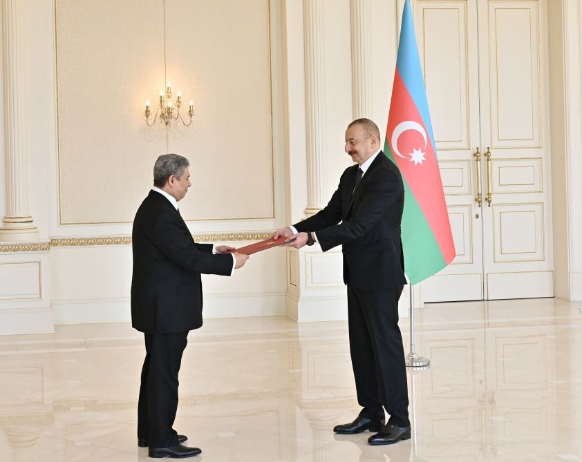 Prezident İlham Əliyev Misirin ölkəmizdə yeni təyin olunmuş səfirinin etimadnaməsini qəbul edib (FOTO/VİDEO) (YENİLƏNİB)