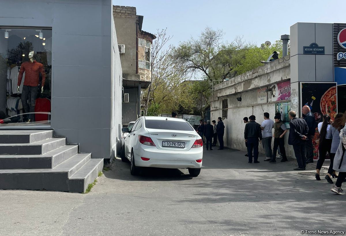 Yeniyetmənin anasını öldürdüyü yerdən görüntülər (FOTO)