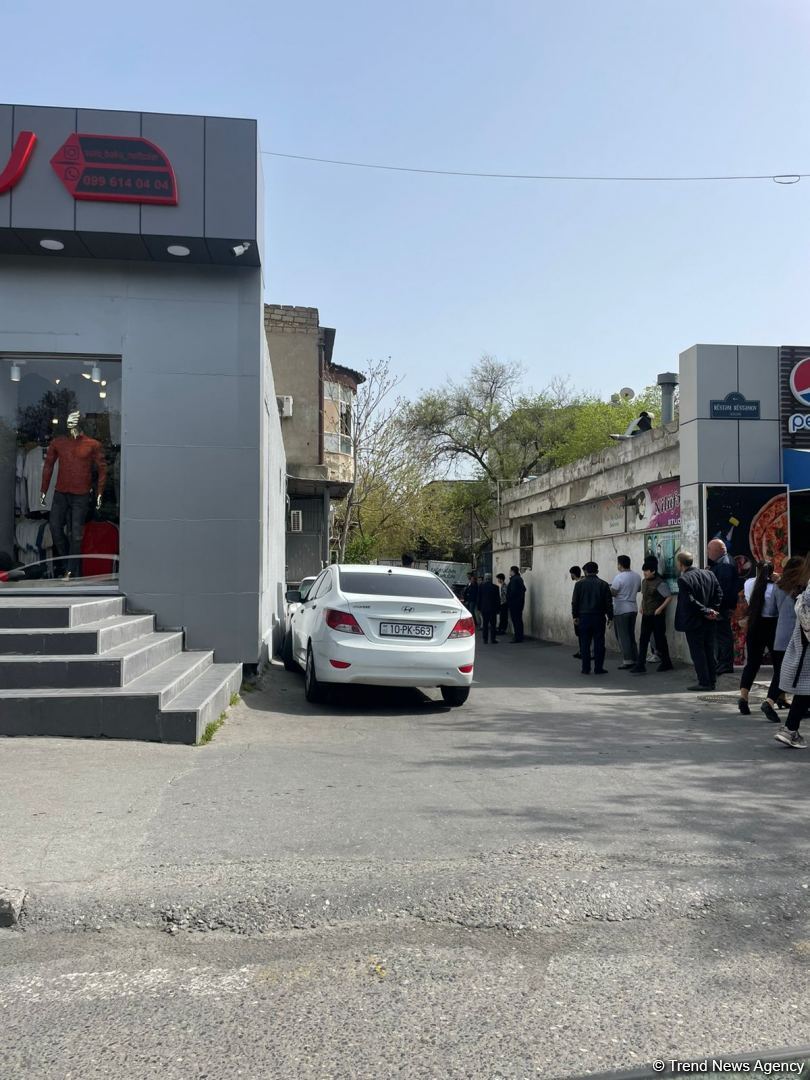 Yeniyetmənin anasını öldürdüyü yerdən görüntülər (FOTO)