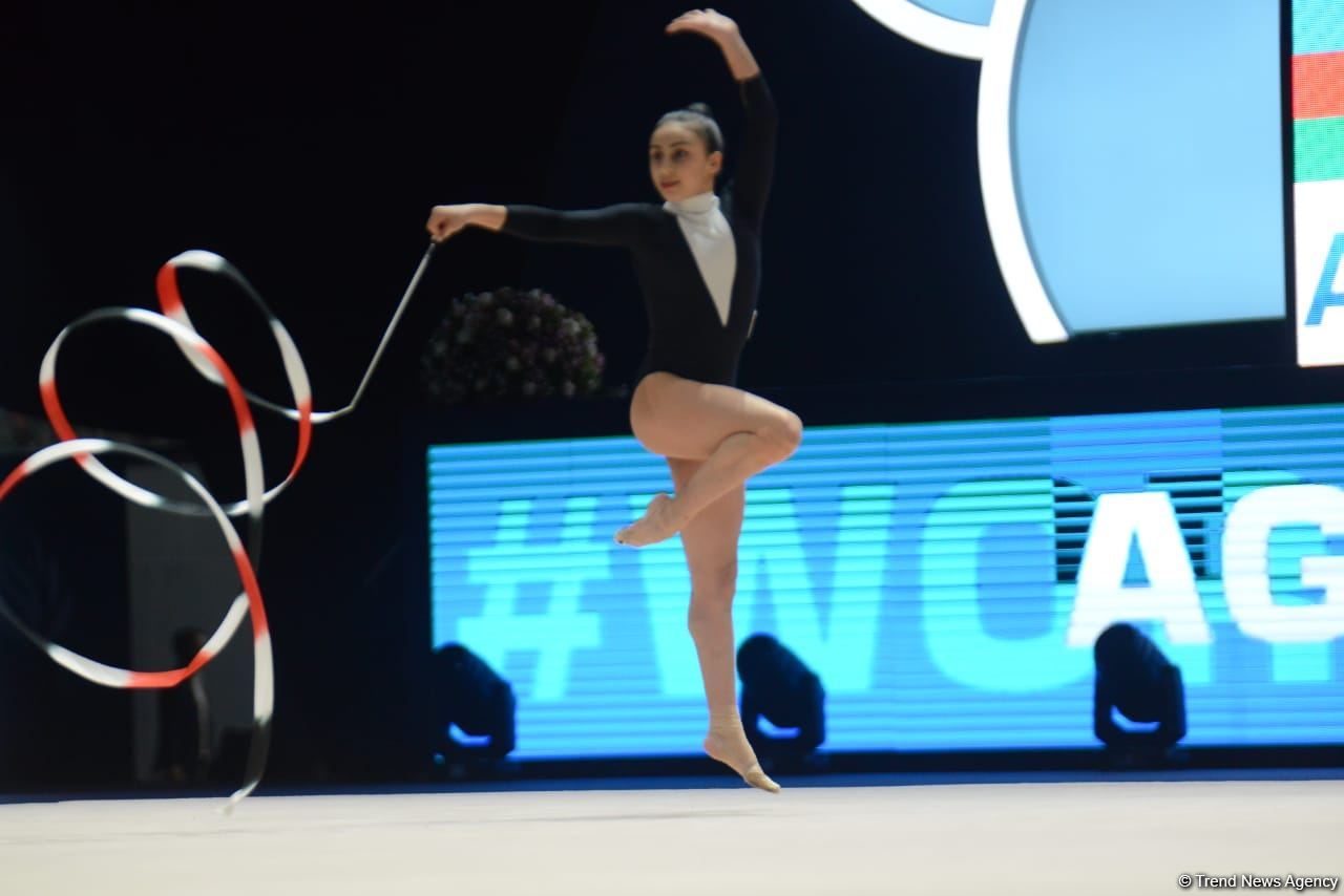 FIG Dünya Kuboku: Arzu Cəlilova və Zöhrə Ağamirovanın lentlə hərəkətlərinin nəticələri məlum olub (FOTO)