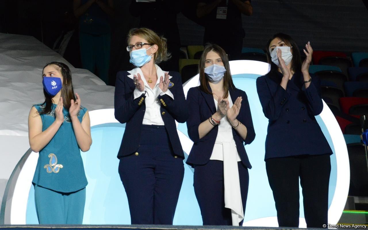 Bakıda bədii gimnastika üzrə FIG Dünya Kubokunun qalibləri mükafatlandırılıb (FOTO)