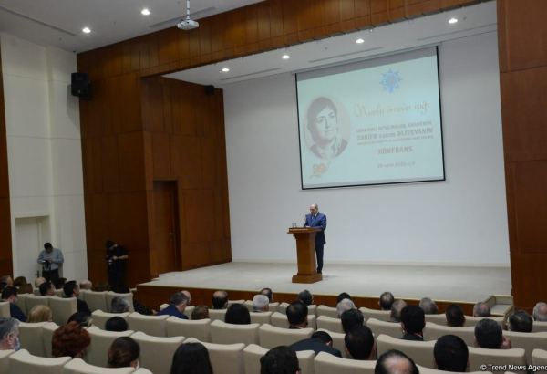 YAP-da Zərifə Əliyevanın anadan olmasının 99-cu ildönümü ilə bağlı konfrans keçirilib (FOTO)