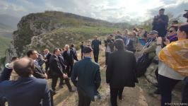 Şuşada keçirilən beynəlxalq forumun iştirakçıları Cıdır düzündə olub (FOTO)