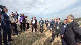 Şuşada keçirilən beynəlxalq forumun iştirakçıları Cıdır düzündə olub (FOTO)