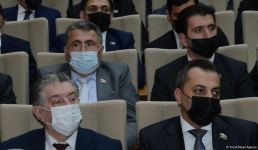 YAP-da Zərifə Əliyevanın anadan olmasının 99-cu ildönümü ilə bağlı konfrans keçirilib (FOTO)