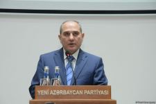 YAP-da Zərifə Əliyevanın anadan olmasının 99-cu ildönümü ilə bağlı konfrans keçirilib (FOTO)