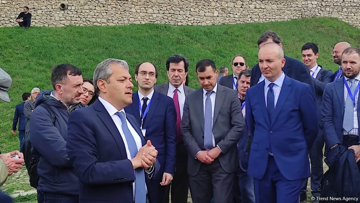 Şuşada keçirilən beynəlxalq forumun iştirakçıları Cıdır düzündə olub (FOTO)