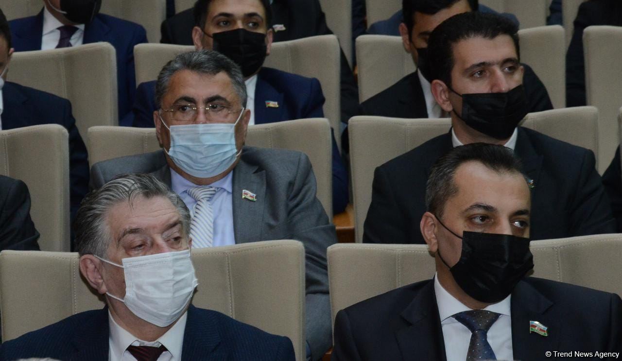 YAP-da Zərifə Əliyevanın anadan olmasının 99-cu ildönümü ilə bağlı konfrans keçirilib (FOTO)