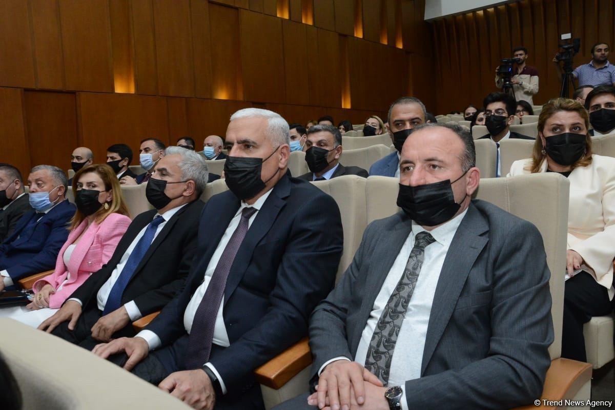 YAP-da Zərifə Əliyevanın anadan olmasının 99-cu ildönümü ilə bağlı konfrans keçirilib (FOTO)