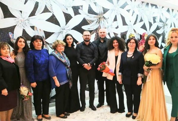 Beynəlxalq Muğam Mərkəzində "Baharın gülüşü" adlı konsert keçirilib (FOTO/VİDEO)