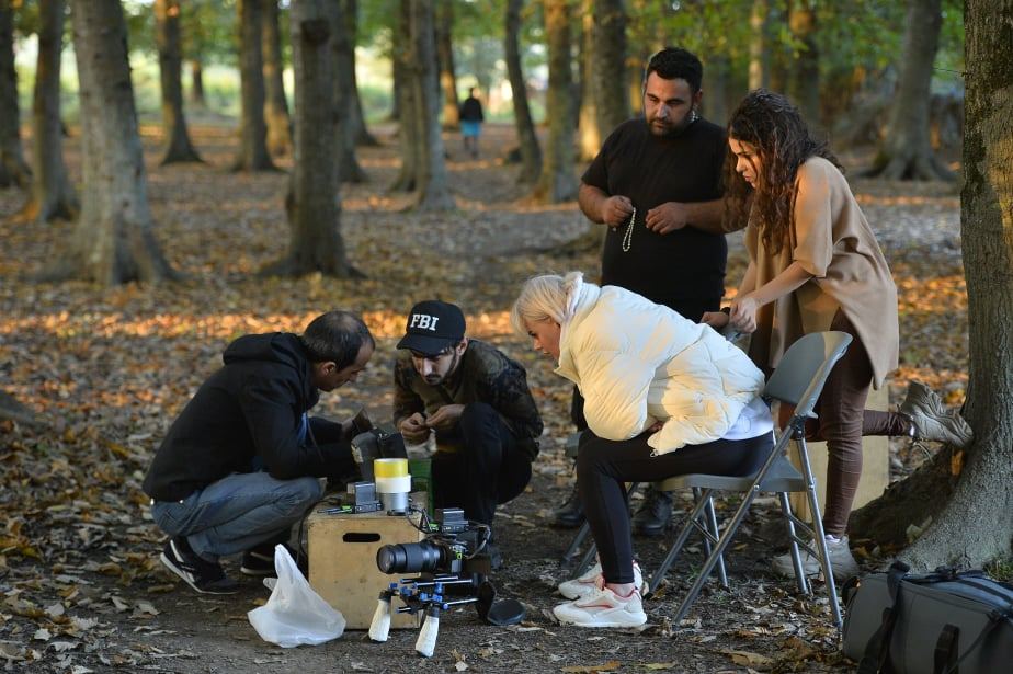 Nizami Kino Mərkəzində “Köhnə çamadanlar” bədii filminin premyerası olacaq (FOTO)
