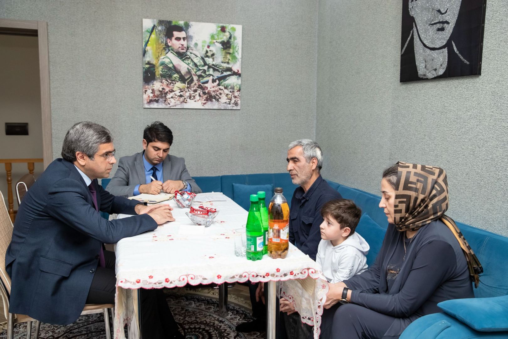 Şəhid  Elvin İslamovun ailəsi ziyarət olunub (FOTO)