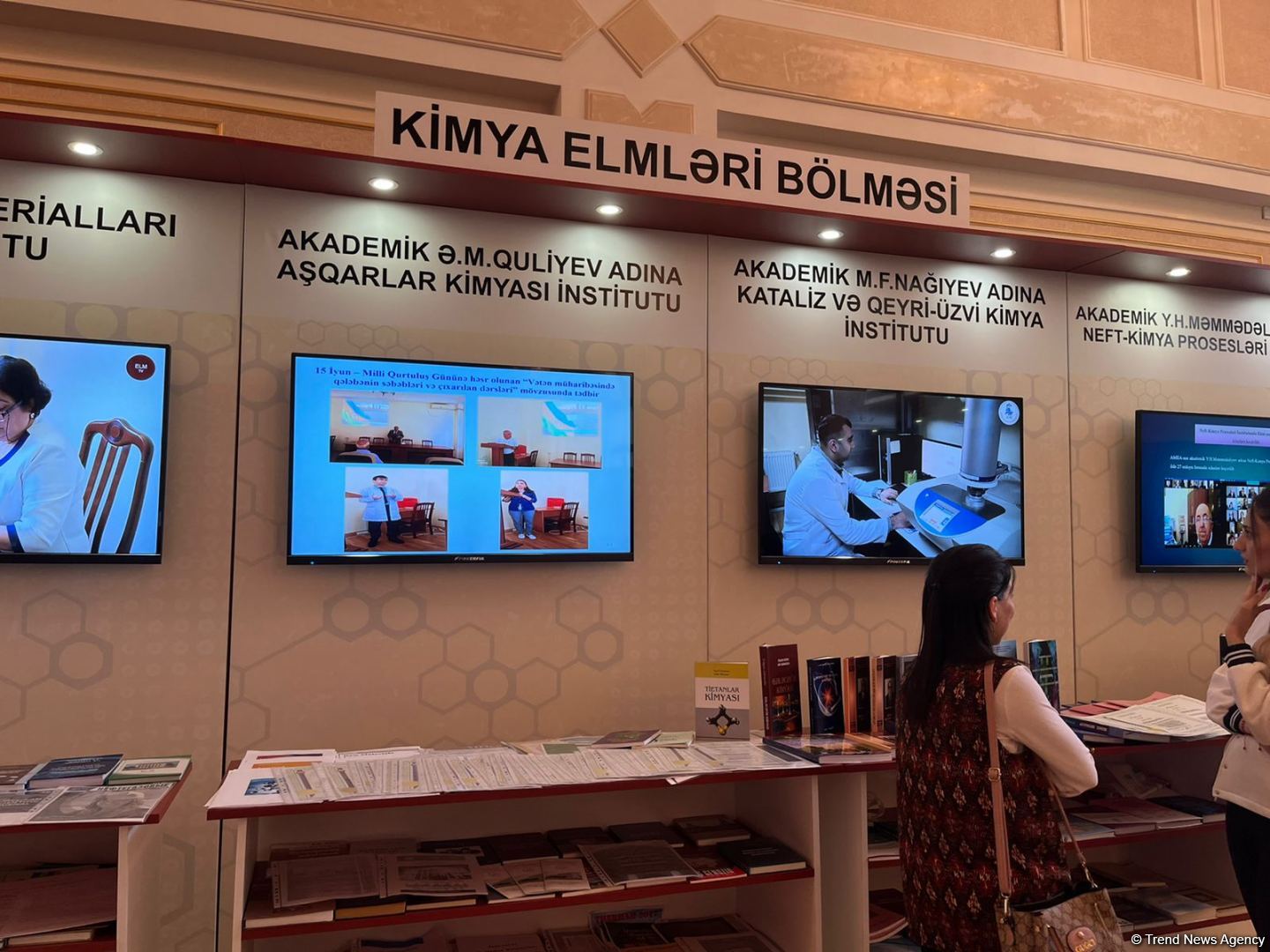 AMEA-da elmi nailiyyətlər sərgisi açılıb (FOTO)