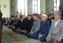 Azərbaycanda məscidlərdə bayram namazı qılınıb (FOTO)