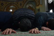 Azərbaycanda məscidlərdə bayram namazı qılınıb (FOTO)