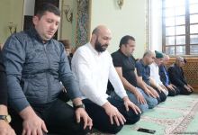 Azərbaycanda məscidlərdə bayram namazı qılınıb (FOTO)