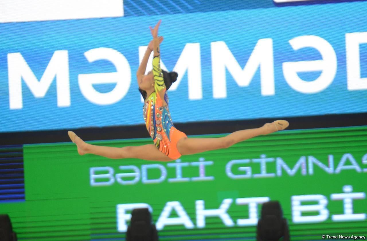 Bədii gimnastika üzrə 27-ci Bakı birinciliyinin birinci günü start götürüb (FOTO)