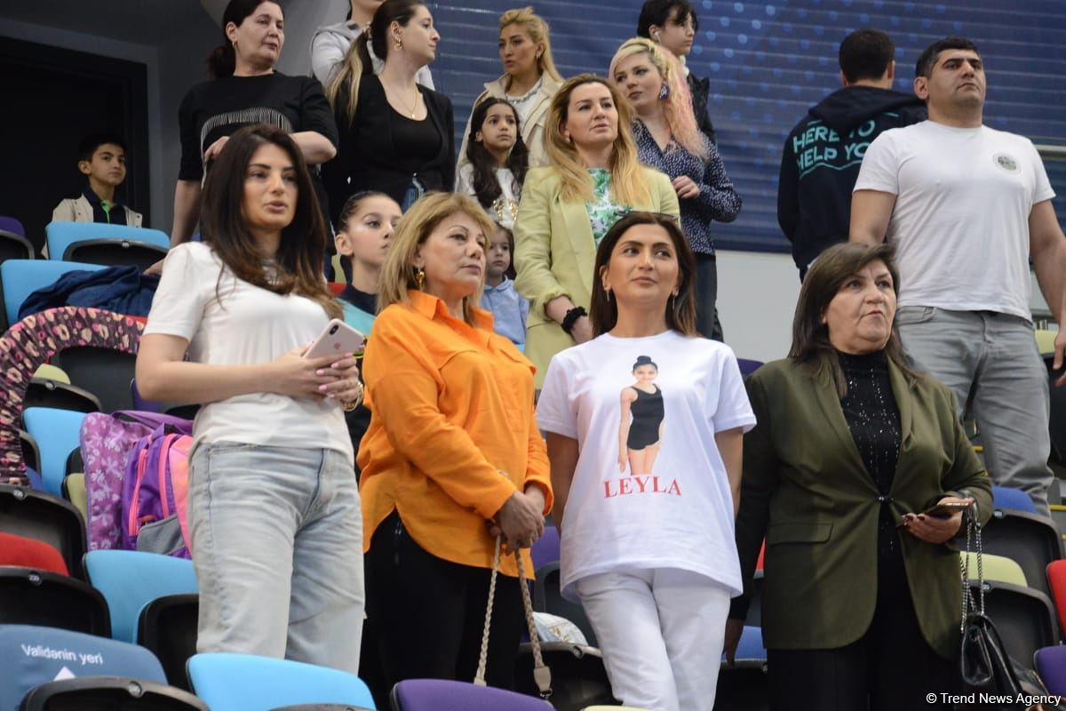 Bədii gimnastika üzrə 27-ci Bakı birinciliyinin birinci günü start götürüb (FOTO)