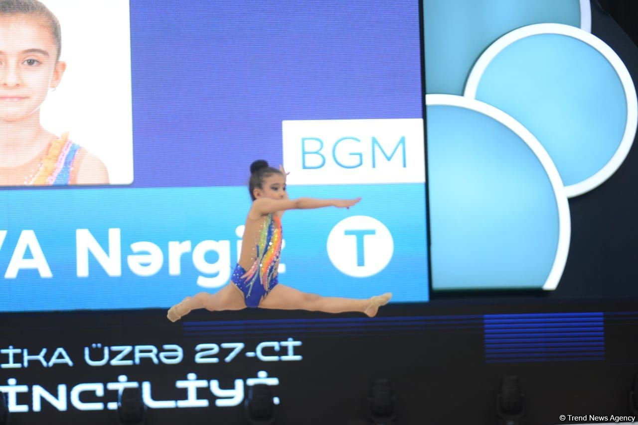 Bədii gimnastika üzrə 27-ci Bakı birinciliyinin birinci günü start götürüb (FOTO)