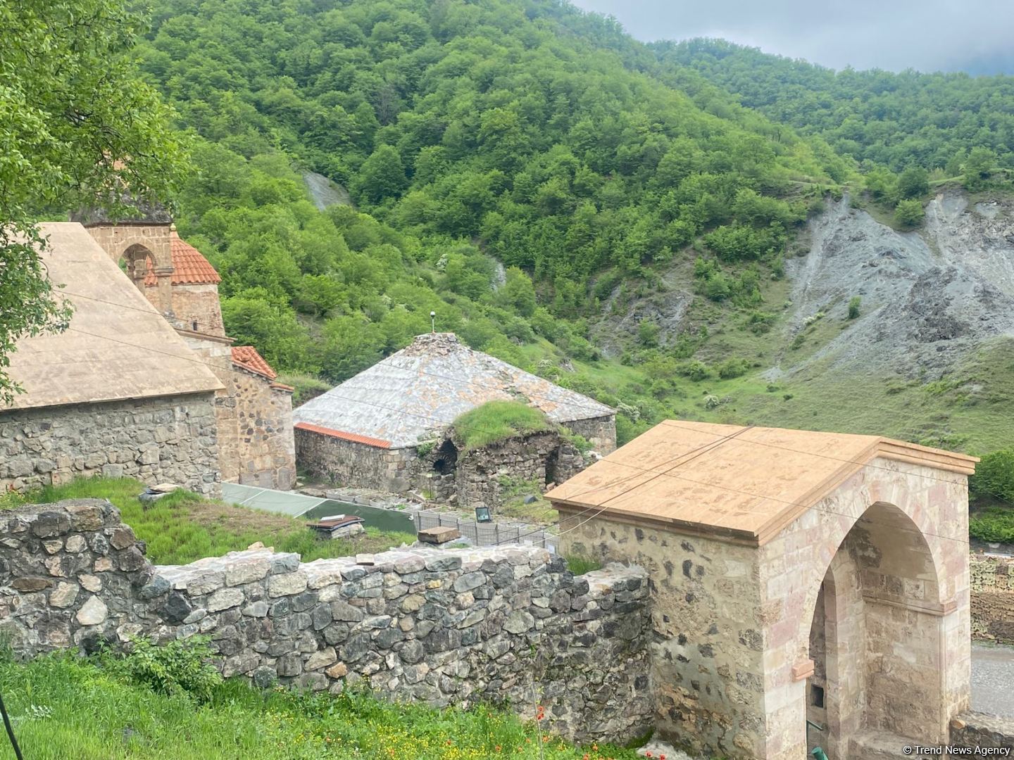 Alban-Udi və digər xristian icmalarının Kəlbəcərə səfəri başlayıb (FOTO)