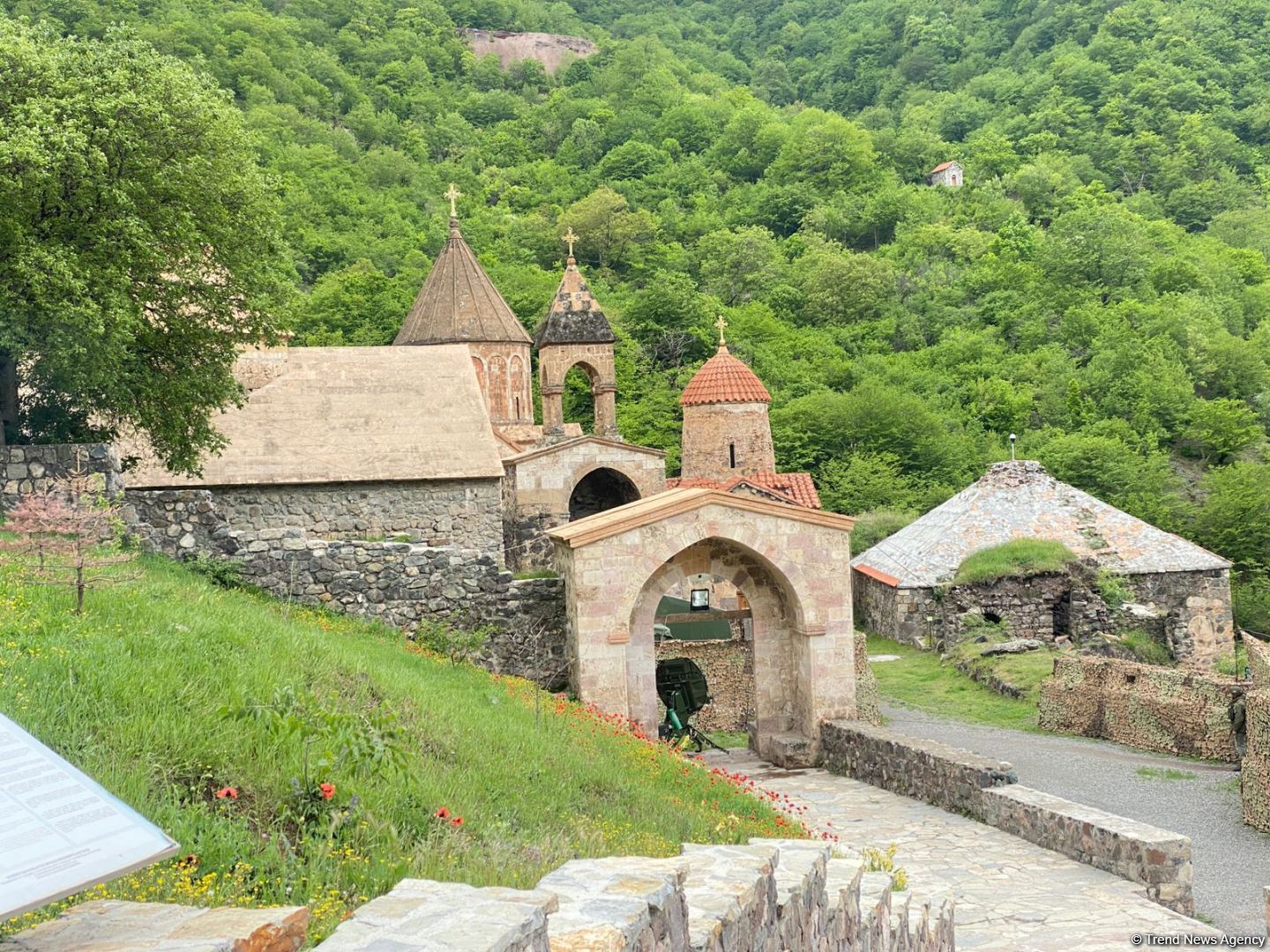 Alban-Udi və digər xristian icmalarının Kəlbəcərə səfəri başlayıb (FOTO)