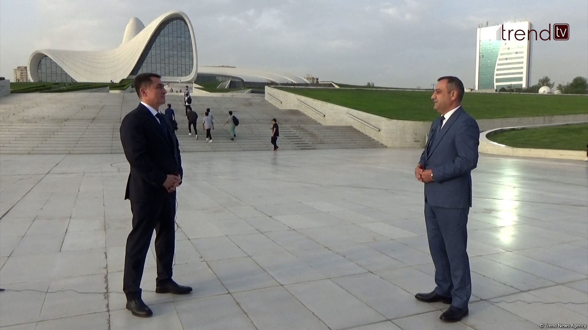Xəyanətkar qüvvələrin dağıtmağa çalışdığı Azərbaycanı Heydər Əliyev xilas etdi - Əli Hüseynli (FOTO/VİDEO)