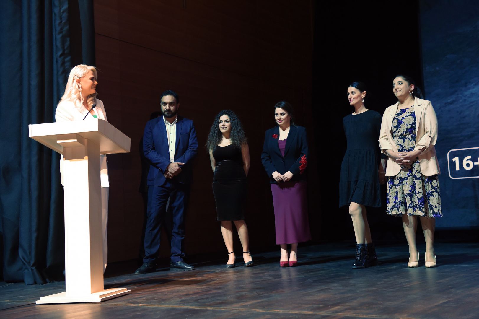 “Köhnə çamadanlar” filminin qala gecəsi keçirilib (FOTO/VİDEO)