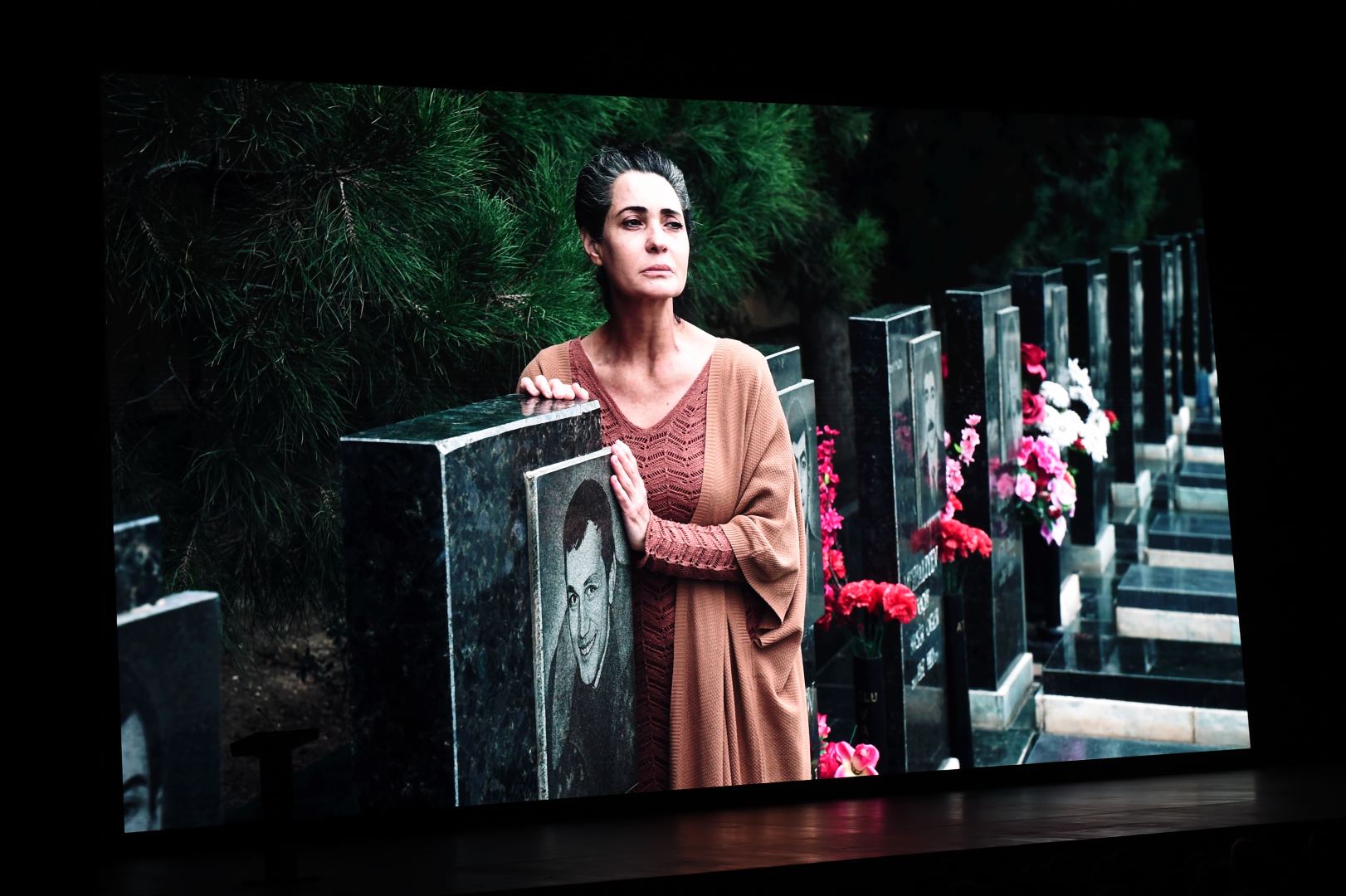 “Köhnə çamadanlar” filminin qala gecəsi keçirilib (FOTO/VİDEO)