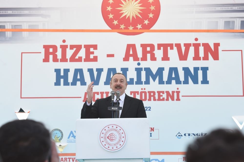 Prezident İlham Əliyev  və Türkiyə Prezidenti Rəcəb Tayyib Ərdoğan Rize-Artvin Hava Limanının açılışında iştirak ediblər (FOTO/VİDEO) (YENİLƏNİB-4)