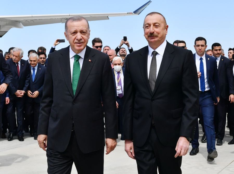 Prezident İlham Əliyev Türkiyəyə işgüzar səfərə gəlib (FOTO)