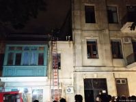 Bakıda yaşayış binasında baş verən yanğın söndürülüb (FOTO/VİDEO) (ƏLAVƏ OLUNUB-2)