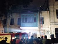 Bakıda yaşayış binasında baş verən yanğın söndürülüb (FOTO/VİDEO) (ƏLAVƏ OLUNUB-2)