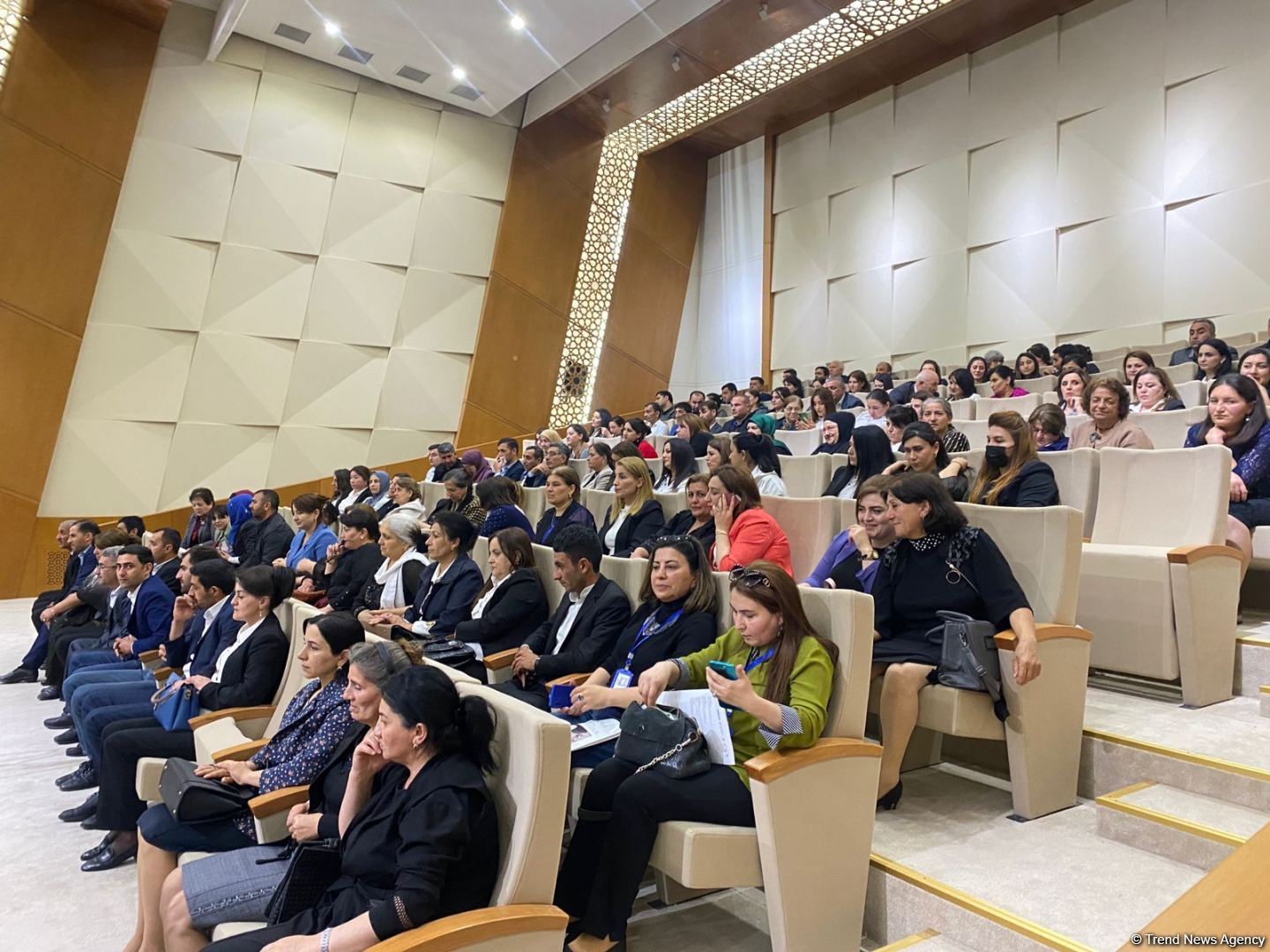 Ağdamda V Beynəlxalq “Həmzə Nigari” Simpoziumuna start verilib (FOTO)
