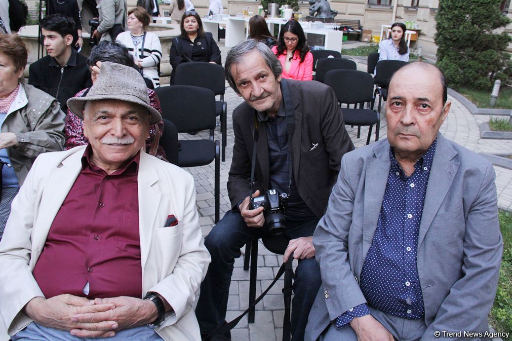 Bakıda dünyanın ən uzun mədəniyyət gecəsi keçirilib (FOTO/VİDEO)
