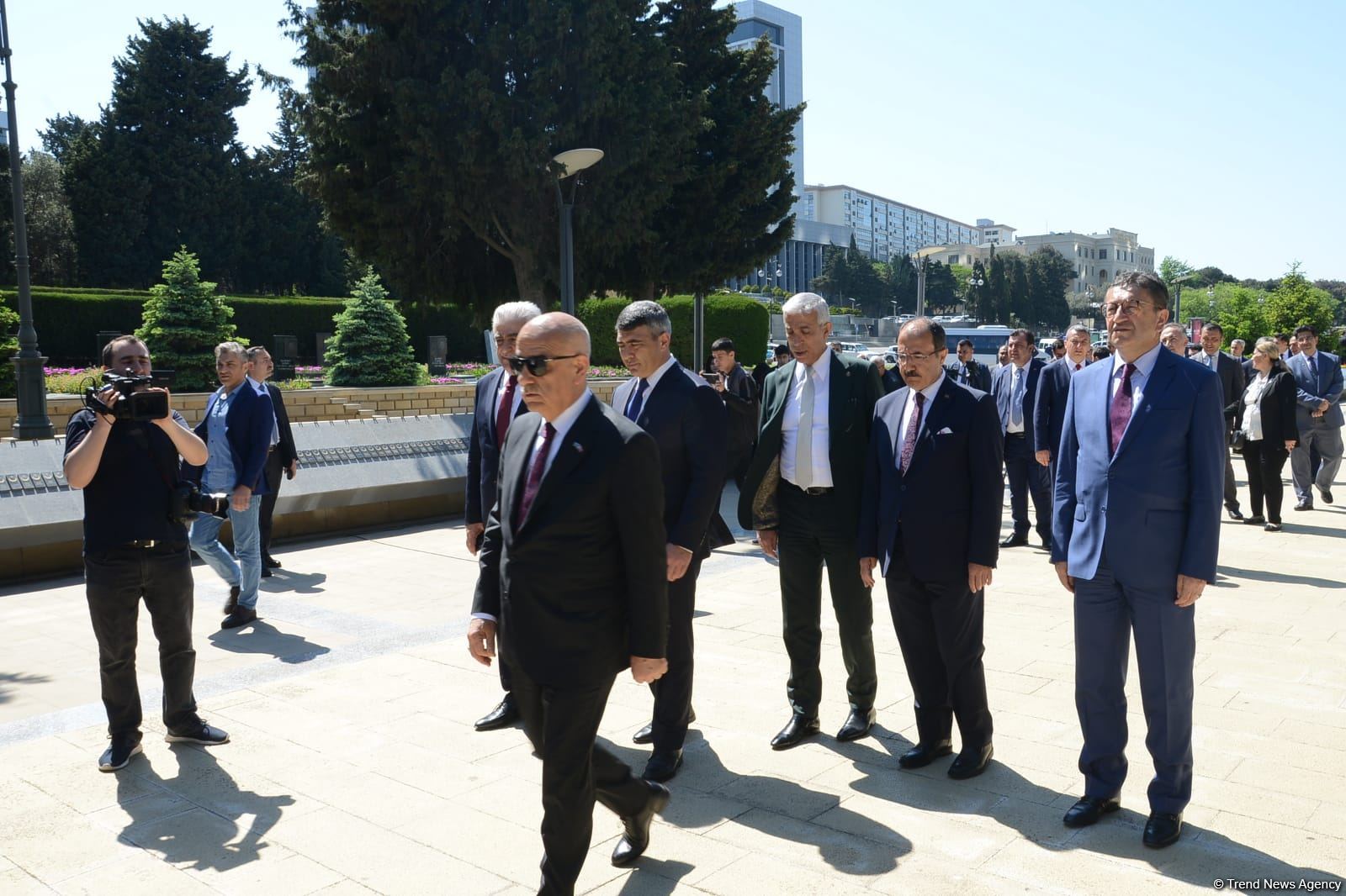 Vahid Kirişci Şəhidlər xiyabanını və Bakı Türk şəhidliyini ziyarət edib (FOTO)