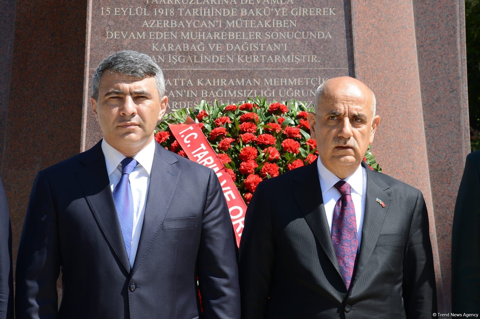 Vahid Kirişci Şəhidlər xiyabanını və Bakı Türk şəhidliyini ziyarət edib (FOTO)