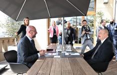 Prezident İlham Əliyevin Avropa İttifaqı Şurasının Prezidenti Şarl Mişel ilə təkbətək görüşü keçirilib (FOTO/VİDEO)
