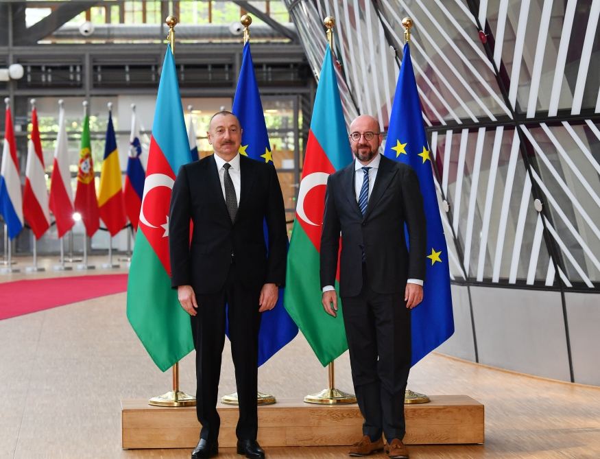 Prezident İlham Əliyevin Avropa İttifaqı Şurasının Prezidenti Şarl Mişel ilə təkbətək görüşü keçirilib (FOTO/VİDEO)