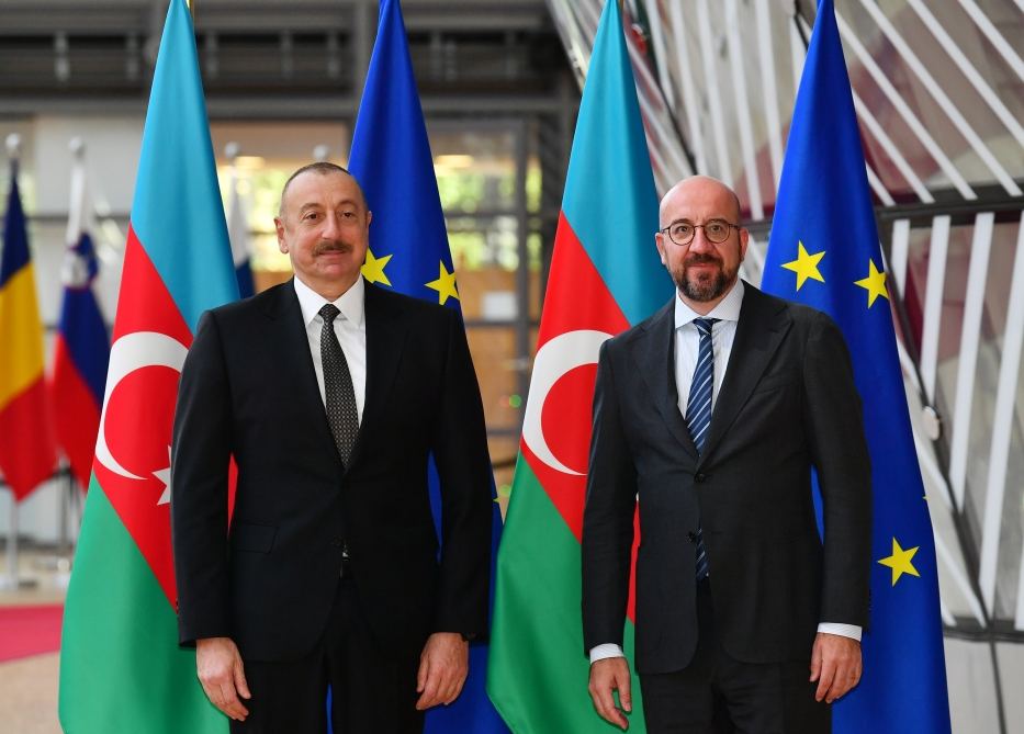 Prezident İlham Əliyevin Avropa İttifaqı Şurasının Prezidenti Şarl Mişel ilə təkbətək görüşü keçirilib (FOTO/VİDEO)