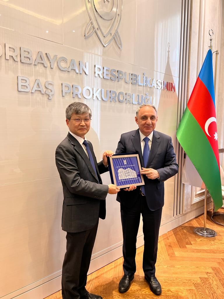 Baş prokuror Koreyanın səfiri ilə görüşüb (FOTO)