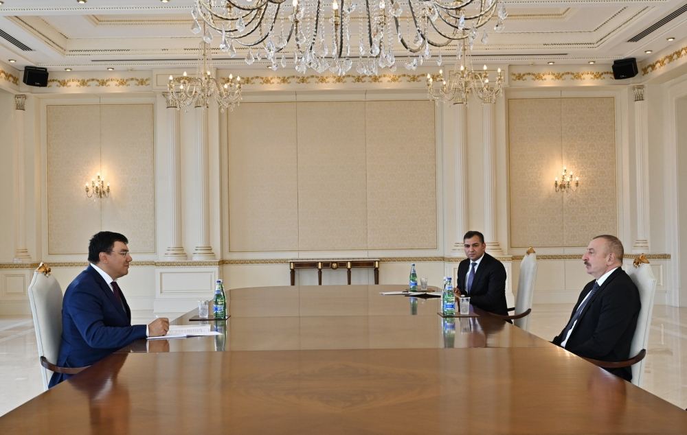 Prezident İlham Əliyev Özbəkistanın Baş nazirinin müavinini qəbul edib (YENİLƏNİB)